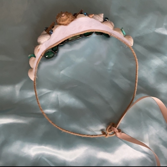 Sea-Ella mermaid seashell crown main image 6